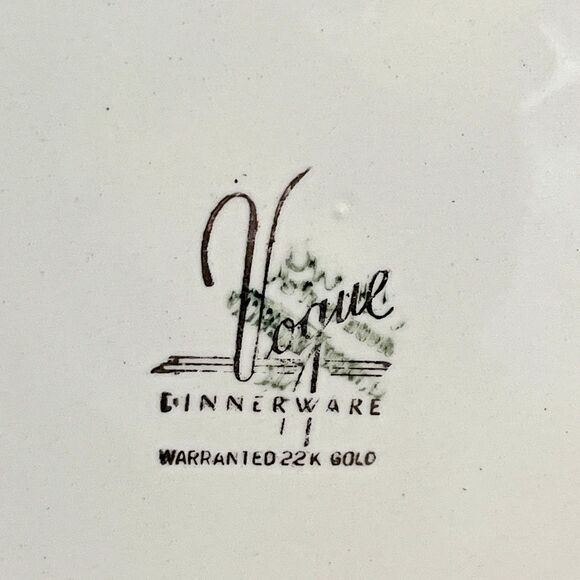 Gold Vogue China Dinner Plate 22K Gold Rim Floral Center VTG Homer Laughlin 10" - Picture 7 of 7